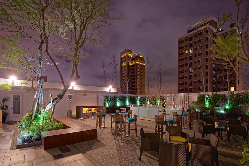 Hotel 7 Taichung Luaran gambar